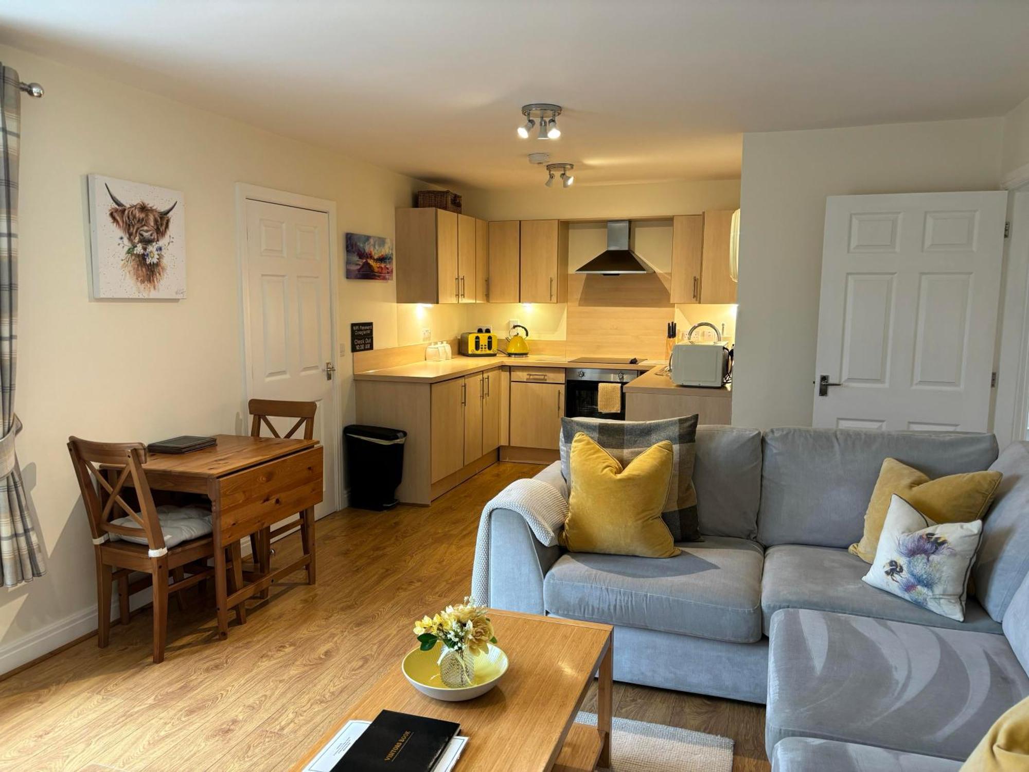 Conaglen, Glenloch View, Fort William 2-Bedroom Loch Side Flat מראה חיצוני תמונה