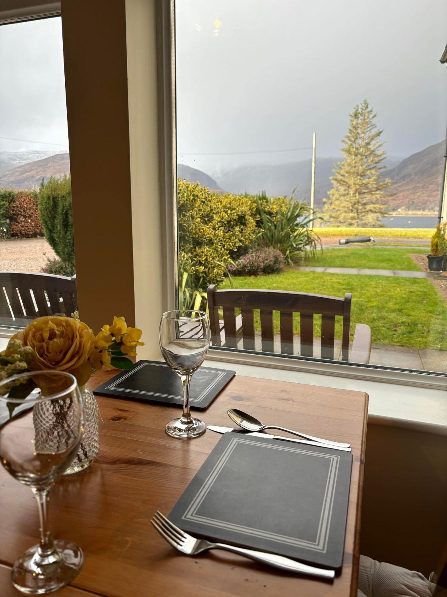 Conaglen, Glenloch View, Fort William 2-Bedroom Loch Side Flat מראה חיצוני תמונה
